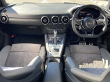 TTクーペ 45 TFSI クワトロ Sラインパッケージ 4WD 