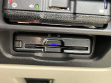 ETC車載器もビルトインタイプで取り付けられておりますので、高速道路の料金所をストレスなく通過して頂けます♪最近ではマストのアイテムですね!