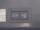 【パワーバックドア】スマートキーや運転席のボタンを押すだけでリアゲートが自動で開閉します!荷物を持っている時や、高い位置にあるバックドアを閉める際に便利な機能です♪