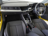 AUDI MMIシステム …ダイヤルとスイッチによる簡単で直感的な操作でナビゲーション設定やエンターテイメント・車両設定が可能です。