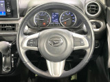 【純正革巻きステアリング】上質な革を使用することで、手にしっかり馴染みとても運転しやすいハンドルです♪