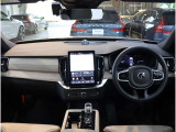 XC90 ウルトラ T8 AWD プラグイン ハイブリッド 4WD 