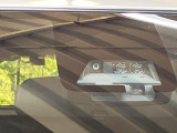 【トヨタセーフティセンス】走行中に前方の車両等を認識し、衝突しそうな時は警報とブレーキで衝突回避と被害軽減をアシスト。より安全にドライブをお楽しみいただけます。