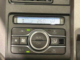 車内空調は&rdquo;AUTOエアコン&rdquo;にお任せ。運転に集中出来ますよ!
