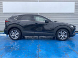 当店は新車販売・中古車販売・車検・整備・鈑金塗装・用品販売・自動車保険を取扱い、カーライフの総合店舗です。
