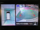 アラウンドビューモニター付きで駐車も楽々♪駐車が苦手な方でもこれで安心です!