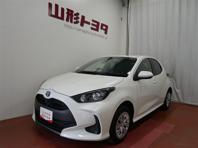 ヤリス 1.5 ハイブリッド G E-Four 4WD 