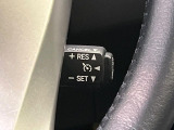 【クルーズコントロール】高速道路もラクラク走行。アクセルを離しても一定速度で走行ができ、長距離運転時の負担を軽減!加速・減速も簡単なスイッチ操作で調整できます。