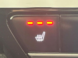 【シートヒーター】寒い日に重宝するシートヒーター!エアコンより早く温まってくれるので寒がりの人も安心ですね♪エアコンの温風は乾燥するから苦手、という方にもをおすすめです。