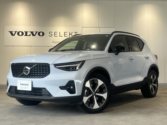XC40 ウルトラ B4 AWD ダークエディション 4WD 