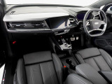 Audiのインテリアはエクステリア同様、優れたデザイン性とクオリティ、そして機能性を兼ね備えております。