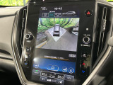 【マルチテレインモニター】車のフロントやサイドのカメラ画像を同時にモニター表示することで、悪路や狭い道を走行時でも周囲の状況確認ができ安心!本格SUVにうれしい装備です♪