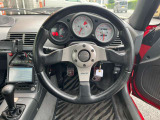ノーマルなハンドルとなっております!握りやすく長距離運転も快適ですよ〜!
