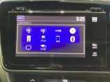ナビゲーションはフルセグTV対応の純正メモリーナビを搭載しています。Bluetoothオーディオ機能がありますので、スマートフォンなどの音楽も再生できます。