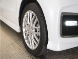 認定中古車では、厳しいHonda認定基準をクリアした厳選されたHonda認定中古車のみ、取り扱っております。「ご購入前の安心」「納車後の信頼」を車両と一緒に提供しております。
