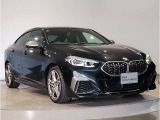 BMWのダイナミック且つエモーショナルなスタイルを印象付けるキャラクターライン(プレスライン)眺めているだけで溜め息の出る美しさです☆