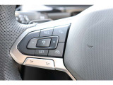 (ACC)アダプティブクルーズコントロールは30160kmhまで設定可能。設定した車間距離を保って走行可能ですのでロングドライブ時の疲労軽減にも一役です。*設定可能速度は車種により異なります。