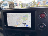 いまや必須装備「ナビゲーション」搭載!知らない場所にスイスイッとドライブ。もう、これなしではハンドルを握れませんね!でも運転中の操作は危険ですのでご注意ですね☆