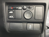 【パワースライドドア】スマートキーや運転席のスイッチでスライドドアの開閉が可能♪電動だから力を入れてドアを開ける必要が無く、小さいお子様でも、重い荷物を持っている時もラクに開け閉めできます♪