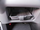 車検証ボックス付きです