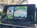 【アラウンドビューモニター】専用のカメラにより、上から見下ろしたような視点で360度クルマの周囲を確認することができます☆死角部分も確認しやすく、狭い場所での切り返しや駐車もスムーズに行えます。