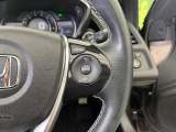 【クルーズコントロール】高速道路もラクラク走行。アクセルを離しても一定速度で走行ができ、長距離運転時の負担を軽減!加速・減速も簡単なスイッチ操作で調整できます。