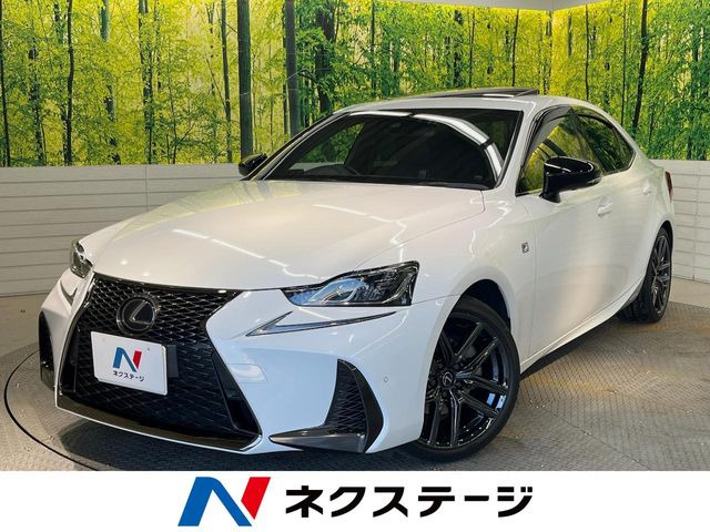 IS300h ブラック シークエンス