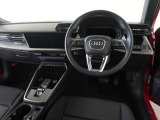 Audiのインテリアはエクステリア同様、優れたデザイン性とクオリティ、そして機能性を兼ね備えております。