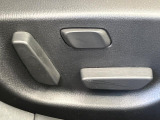 【パワーシート】スイッチ一つで簡単にシートの微調整が可能!電動だから力もいりません!快適なシートポジションにセットして、快適なドライブをお楽しみください。