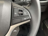 ステアリングスイッチ右側 アダプティブクルーズコントロールスイッチ、車間距離設定スイッチ。 前方から目を離すことなく操作できます!