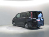 トヨタ高品質中古車洗浄「まるまるクリン」 外装はもちろん、内装はシートを外して見えないところまで徹底洗浄!お客様に責任を持って安心と美しさをお届けします!