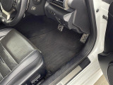 気になる車はすぐにお問い合わせください!画面右側の0066から始まる無料ダイヤルからお問い合わせ下さい!専門スタッフがお車のご質問にお答えいたします!