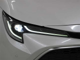 Bi‐Beam LEDヘッドランプ+LEDターンランプ+LEDクリアランスランプ&LEDデイライトが特別装備されています。