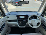 左右に視界が広く、見通しが良いので楽々運転することができます!