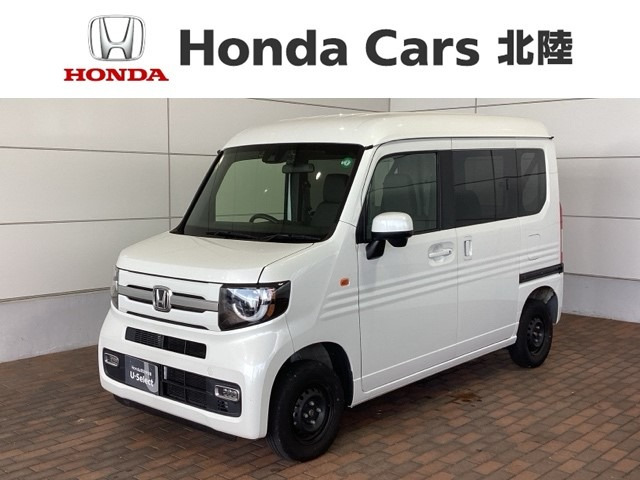 N-VAN +スタイル ファン 4WD 