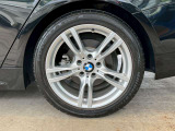 サービスにはドイツ本国と同様に教育と訓練を受け、BMWを知り尽くした「マイスター」が数多く在籍しております。360度による納車前点検整備で、お客様に安心と安全をお届けいたします。