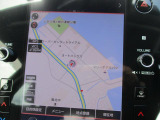 初めての場所、長距離ドライブも安心のナビ付きです。