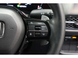 Hondaセンシングの機能のひとつ、アダプティブクルーズコントロール付!アクセルから足を離しても設定したスピードと前車との車間を保ち走行してくれます!車線維持もアシスト☆高速道路で疲労軽減ですね☆