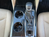 気になる車はすぐにお問い合わせください!画面右側の0066から始まる無料ダイヤルからお問い合わせ下さい!専門スタッフがお車のご質問にお答えいたします!