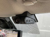 車内と後方を録画できるドライブレコーダーも装着されていますので安心して快適なドライブが楽しめますね。
