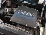 カタログ値で298kw(406ps)を発揮する3.5リッタースーパーチャージャーエンジン
