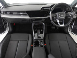 Audiのインテリアはエクステリア同様、優れたデザイン性とクオリティ、そして機能性を兼ね備えております。