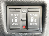 【両側パワースライドドア】スマートキーや運転席のスイッチで後席両側スライドドアの開閉が可能♪電動だから力を入れてドアを開ける必要が無く、小さなお子様でも簡単に開け閉めでき快適です♪