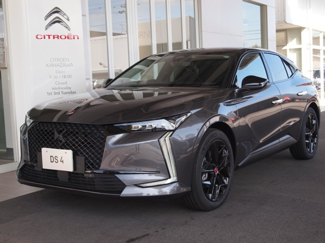 DS4パフォーマンス ライン E-TENSE