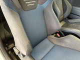 八光カーグループの強みはサポート力です。これまで培ってきた経験と技術力、スピードを生かして、お客様ひとりひとりを八光カーグループ全店でサポートさせて頂きます。