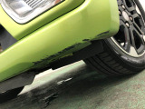 フロントバンパー下回りにキズがあります