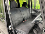 運転席シート廻りは使用感も少なく、良好な状態となっています。丁寧に使われていたことがよくわかりますね。
