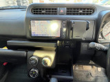 納車時、整備記録簿付きます★点検項目、交換部品など記録簿によりスタッフよりご説明致します。また、自信のある車両状態だからこそ『全車保証付』でご提供しております。(経過年数によって保証期間が異なります)