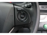 ハンドル右側にはクルーズコントロールのスイッチが装備され運転中の操作も安心して行えます!