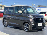 エマージェンシーブレーキ(衝突被害軽減ブレーキ)、フロントカメラが車両や歩行者を検知し警告音と共に衝突回避、軽減をアシストしてくれます。